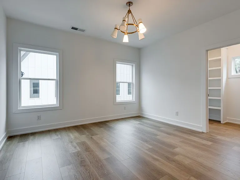 862 W Sharpe Ave #1 — Photo 24