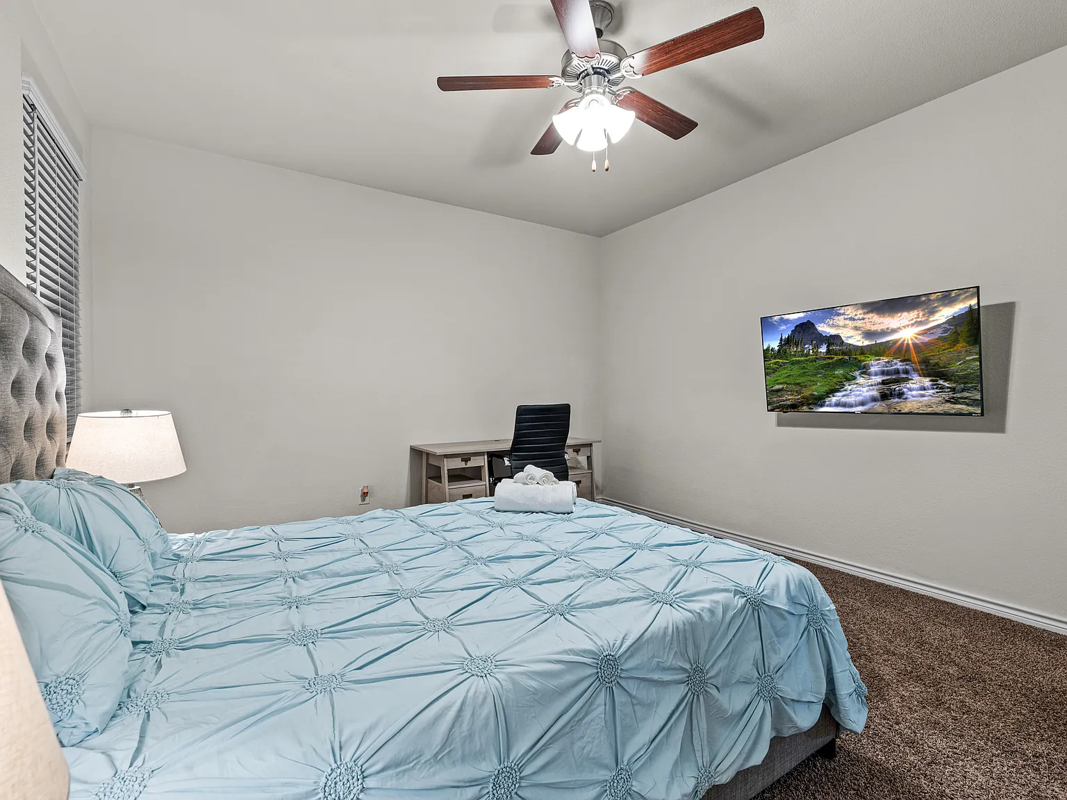 3 bed, $4,400 — Photo 4