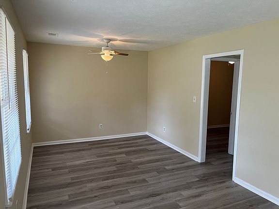 5th image of 9 W Park Ct