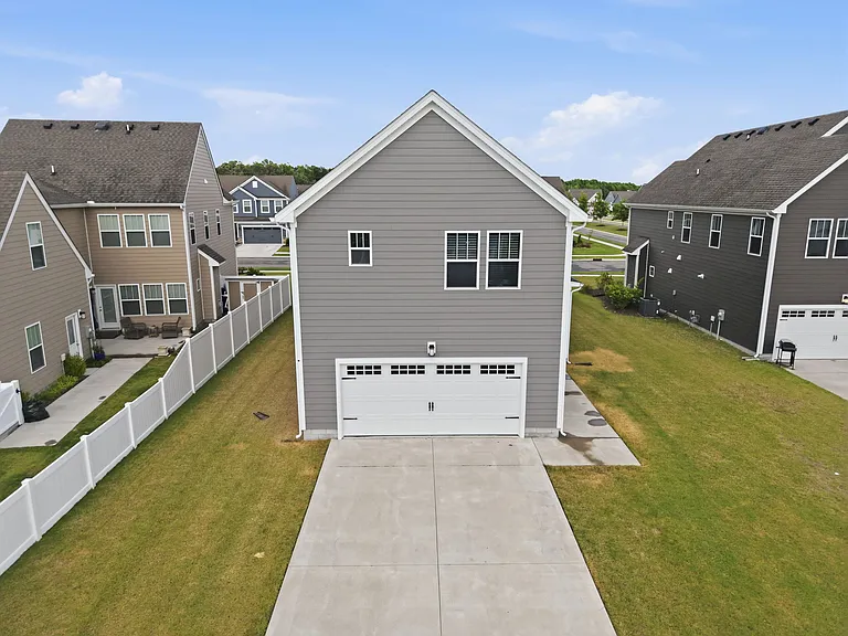 208 Ryker Rd E — Photo 38