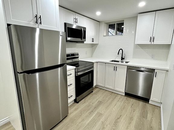 2nd image of 404 Glen Park Ave #Basement