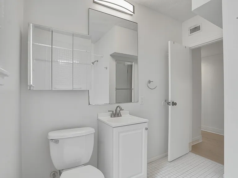 3218 W Santiago St — Photo 5