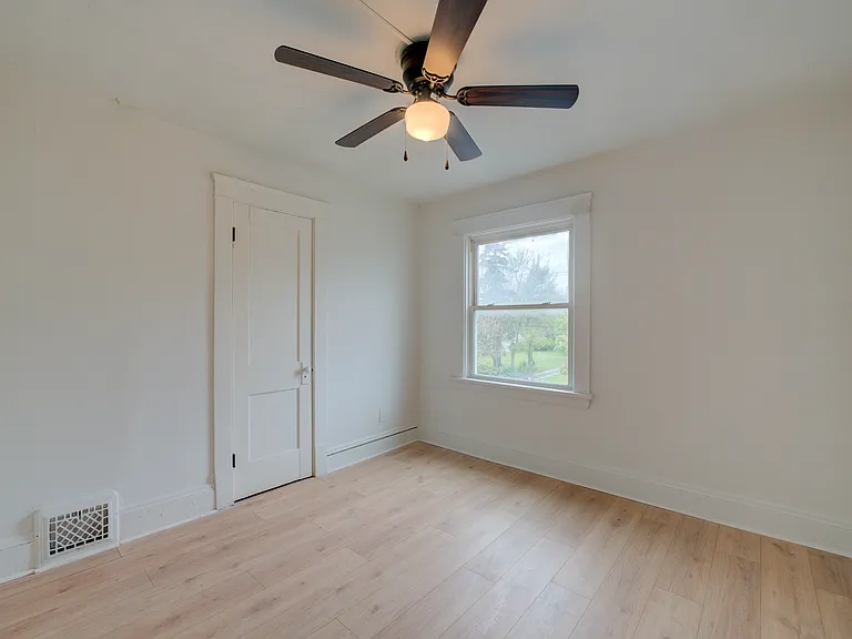 3241 E 116th St #1 — Photo 15
