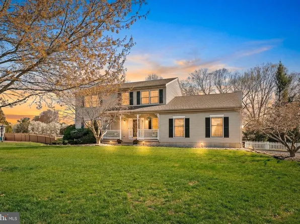 11 Thistle Pl, Robbinsville, NJ 08691