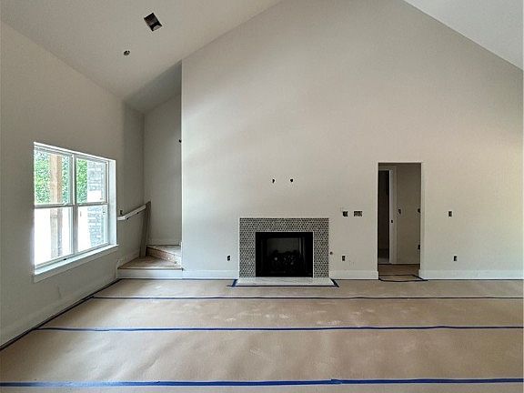 4th image of 47 Saint Andrews Dr