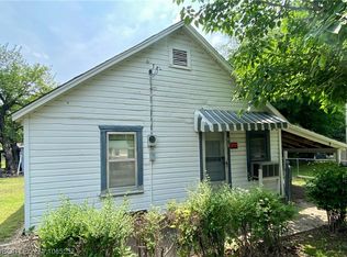 810 S Main St, Sallisaw, OK 74955