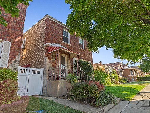 2nd image of 4956 W Carmen Ave