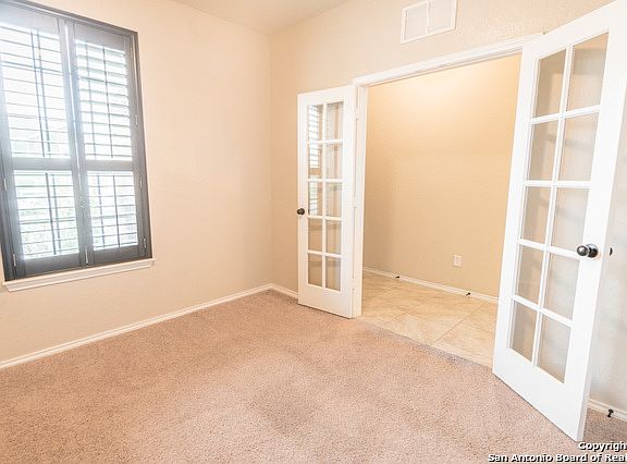 3rd image of 3814 Hawthorn Bnd
