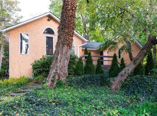 4 Daniel Pl, Sea Cliff, NY 11579
