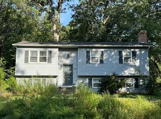 1241 Chimney Rock Rd, York, PA 17406