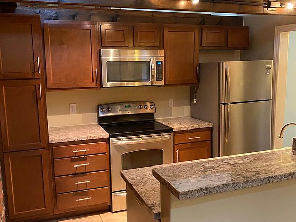 2nd image of 6 Northwood Dr #6