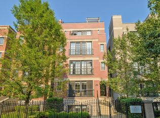 3721 N Wilton Ave APT 2, Chicago, IL 60613