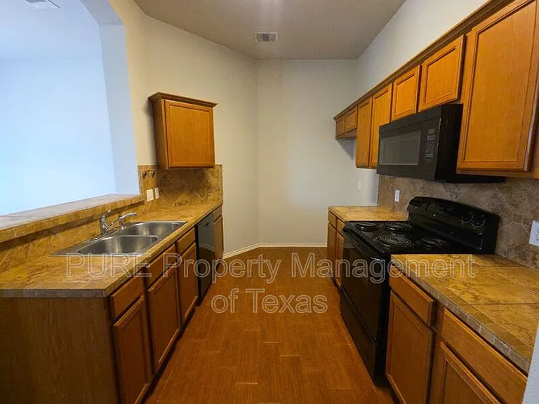 1504 Muirfield Bend Dr #A — Photo 20