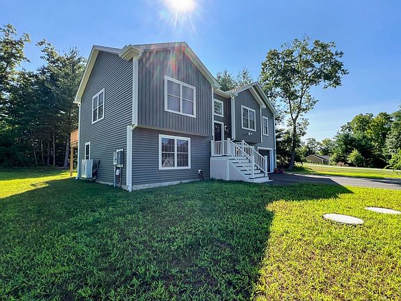 4th image of 71 Donovan Dr
