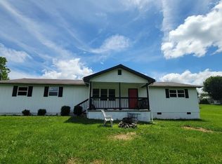 952 Maple Hill Rd, Loudon, TN 37774
