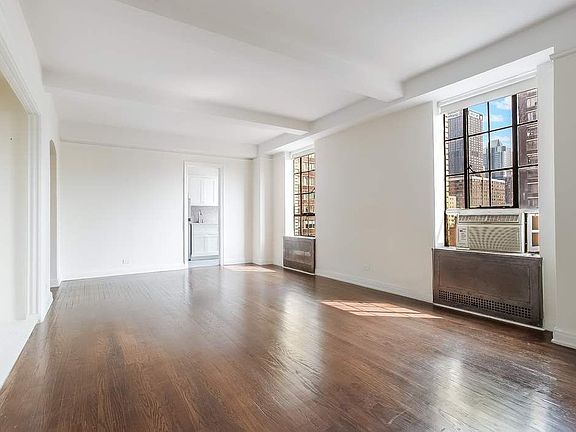 3rd image of 340 W 57th St APT 14E