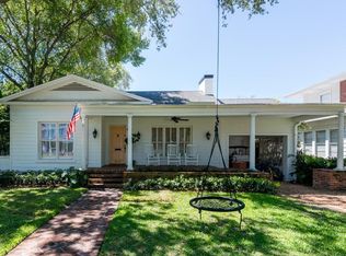 2530 W Sunset Dr, Tampa, FL 33629