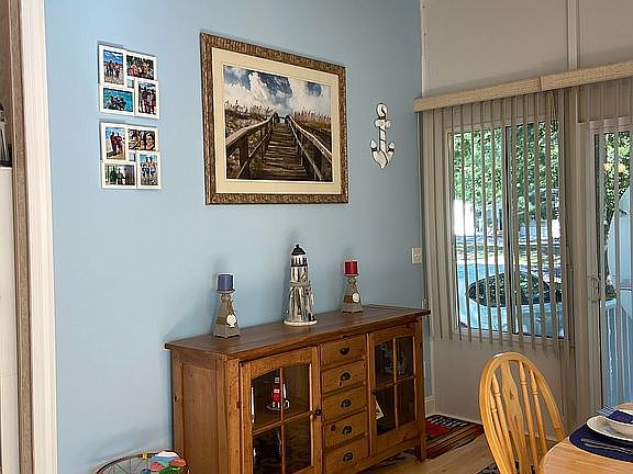 5th image of 165 Fremont Ave #415