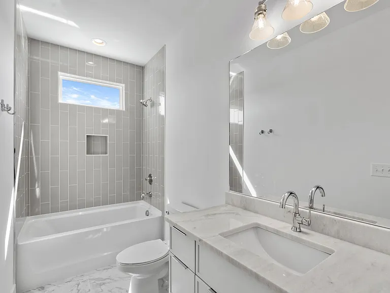 3203A Resha Ln — Photo 39