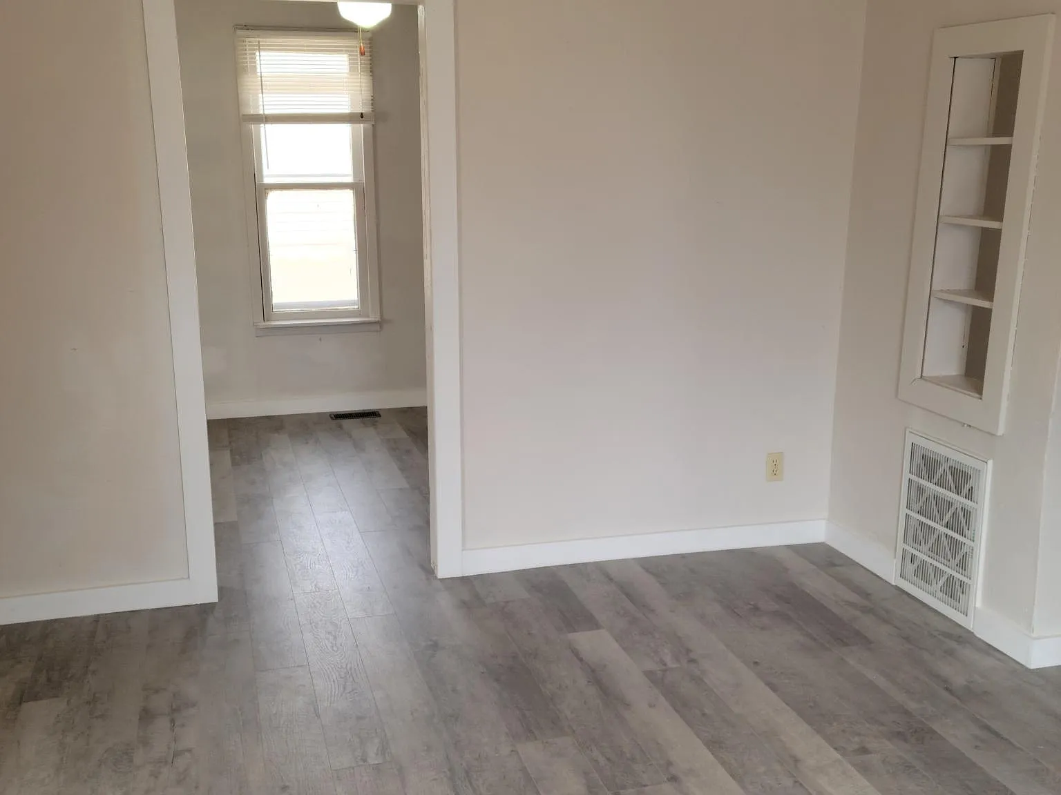 2 bed, 768 sqft, $750 — Photo 2