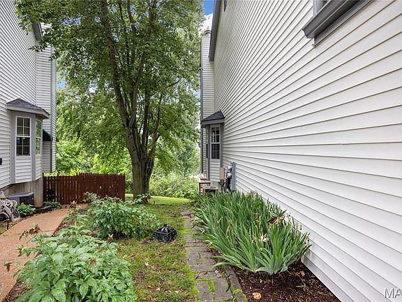 2nd image of 1474 Whispering Creek Dr