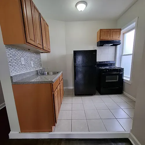 220 Roseville Ave Photo 1