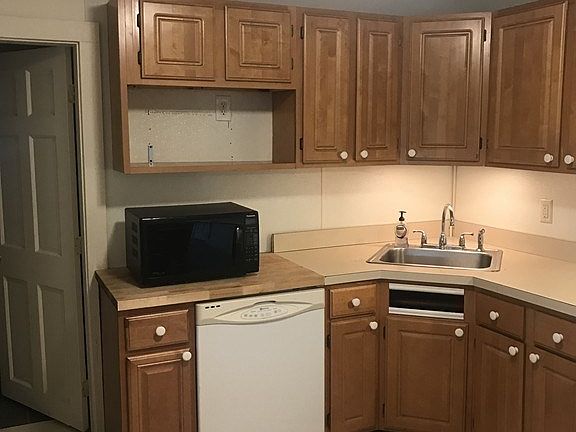 3rd image of 14 Farrington St #1