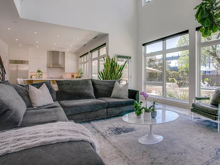 2215 Madera St — Photo 17