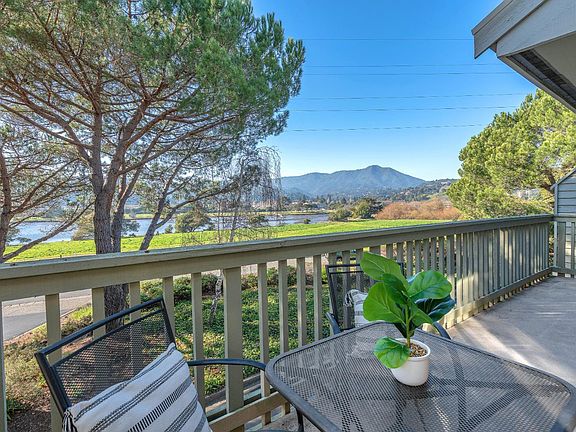 4th image of 2 Eucalyptus Knoll Street