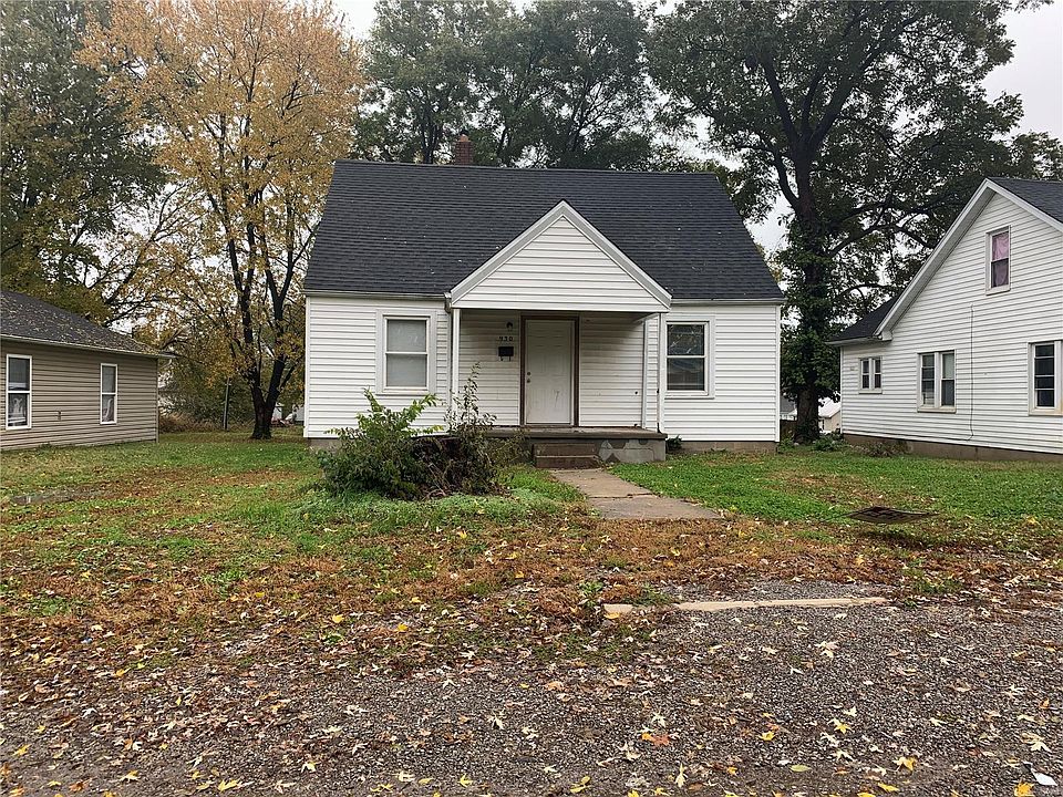 1st image of 930 S Benton St
