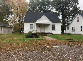 930 S Benton St, Cape Girardeau, MO 63703