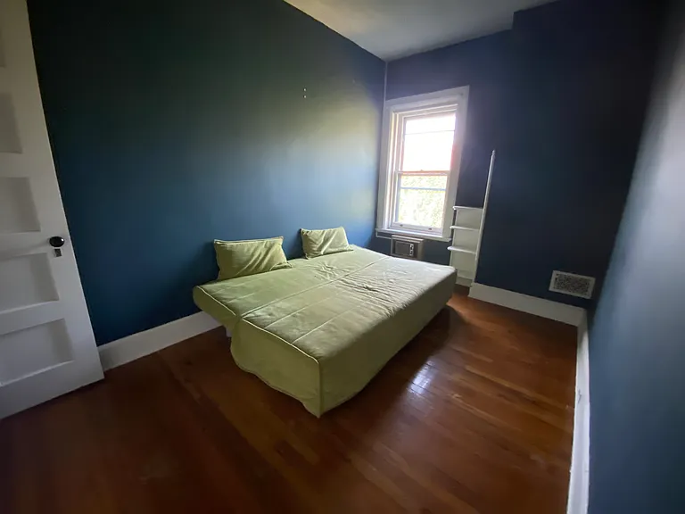 212 Lancaster St — Photo 14