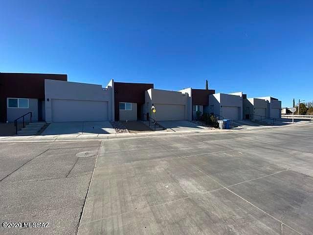 1st image of 1779 N San Luis Dr