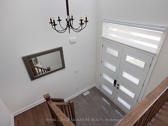 4th image of 19 Hollyhock Ct