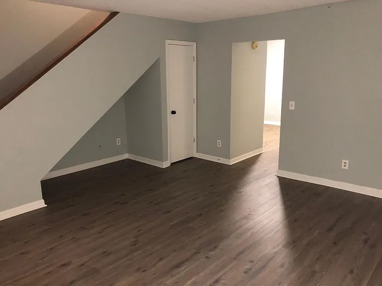 326 W Midvale Ave #17 — Photo 4