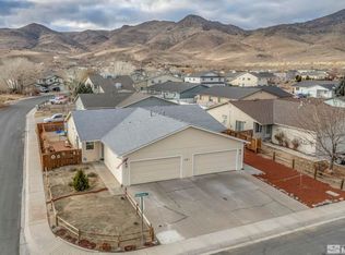 201 Nightingale Dr, Dayton, NV 89403