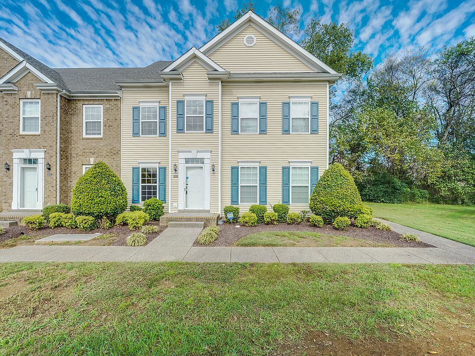 1st image of 405 Newport Meadows Cir
