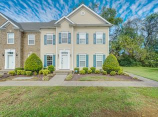 405 Newport Meadows Cir, Thompsons Station, TN 37179