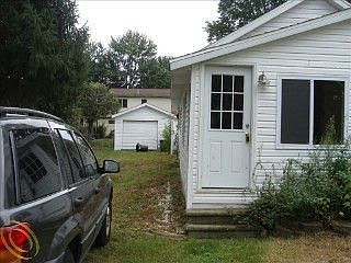 2nd image of 13405 Delavern St