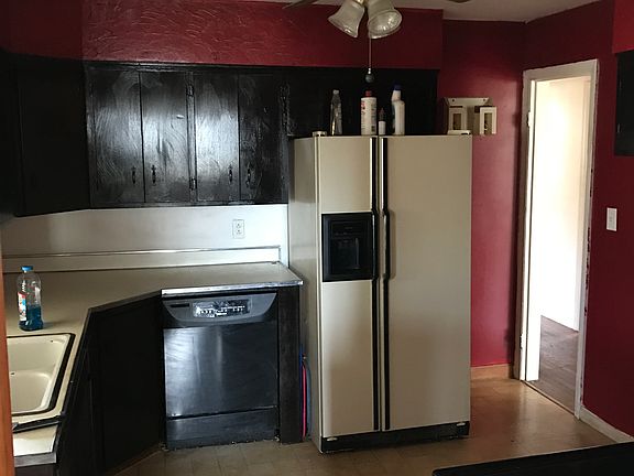 5th image of 1828 Sunset Dr