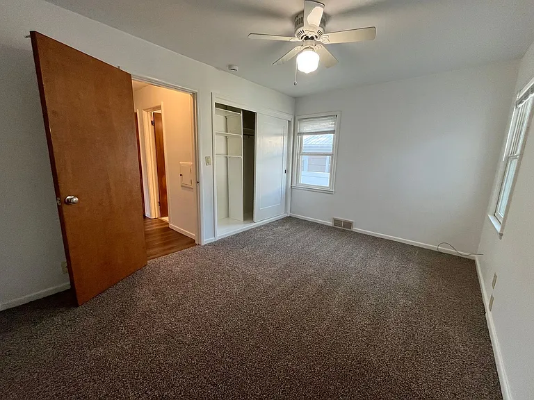 1411 S Willow Ave — Photo 10