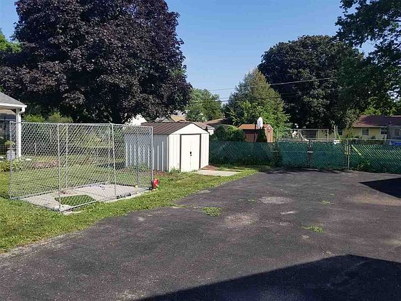 4th image of 2105 Glenwood Ave