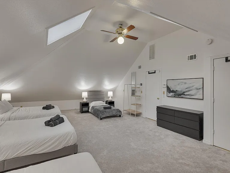 6507 Clubhouse Cir — Photo 37
