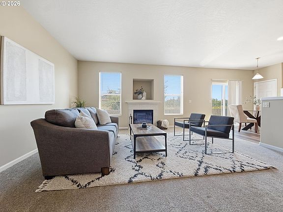 5th image of 5244 Donohoe Ave