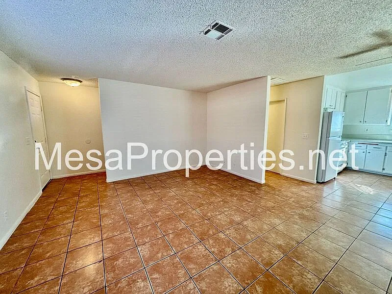 3 bed, 2.0 bath, 1150 sqft, $1,950 — Photo 4