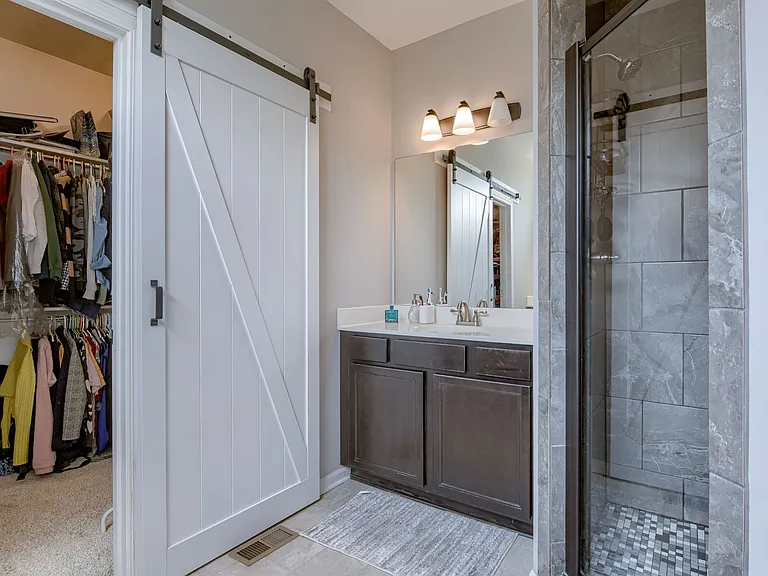 15523 Valley View Dr — Photo 14