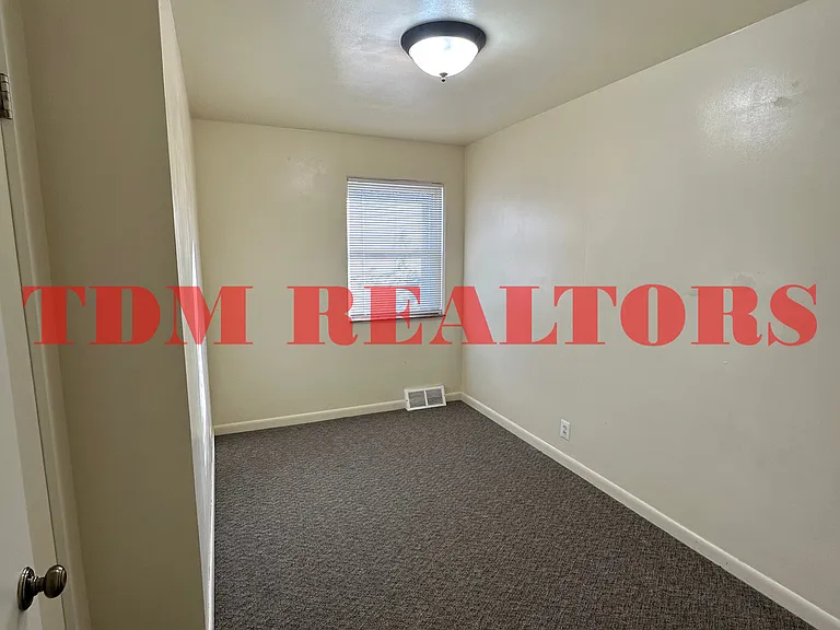 1226 W Atherton Rd — Photo 7