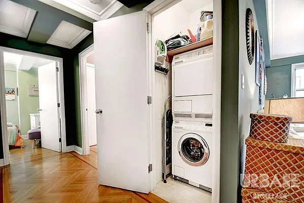 Rented by Urbane Brokerage | media 29