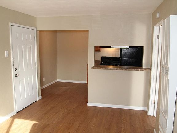 2nd image of 7467 Williams Ave