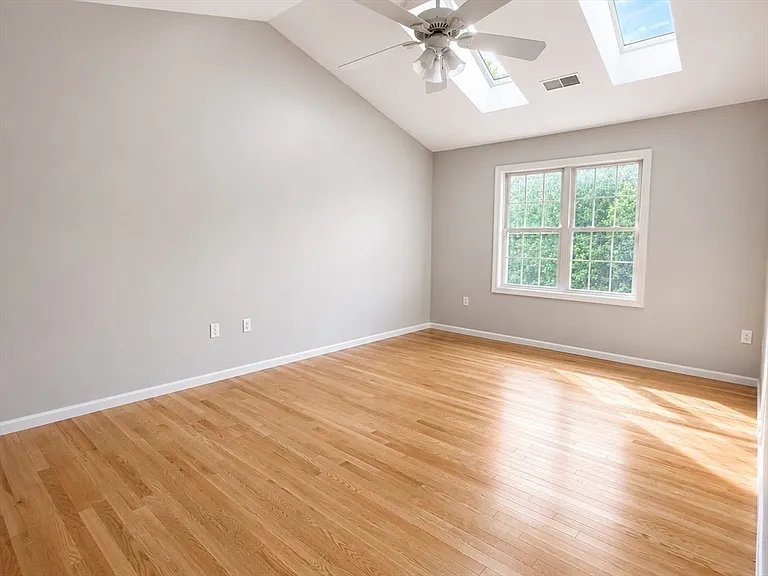 37 Village Dr #37 — Photo 8